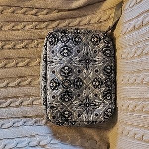 EUC Vera Bradley Tech Case in Plaza Tile